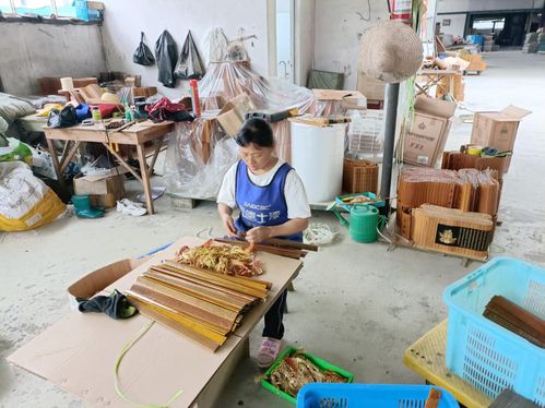 中安在线黄山频道 休宁县 竹雕厂复产 期盼旅游热